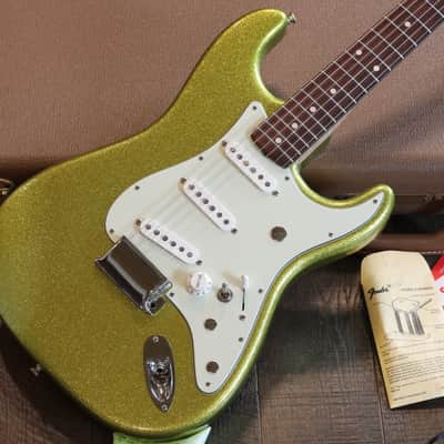 Minty! 2008 Fender Dick Dale Stratocaster Chartreuse Sparkle + COA OHSC image 2