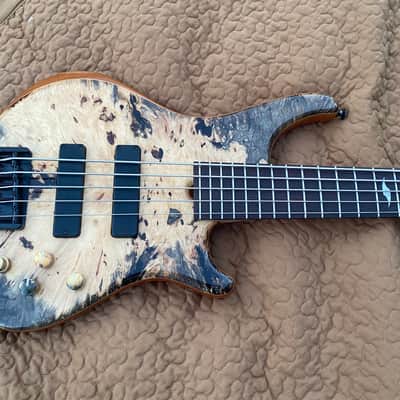 2019 Roscoe SKB3005 Mastergrade Buckeye Burl loaded image 2