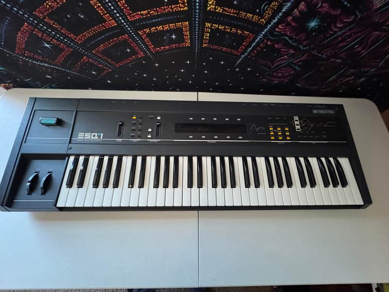 Ensoniq ESQ-1 Wave Synthesizer