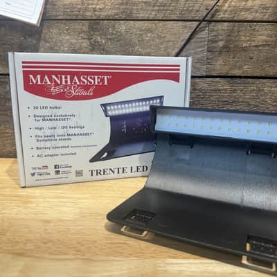 Manhasset 1090 Trente LED Lamp image 1
