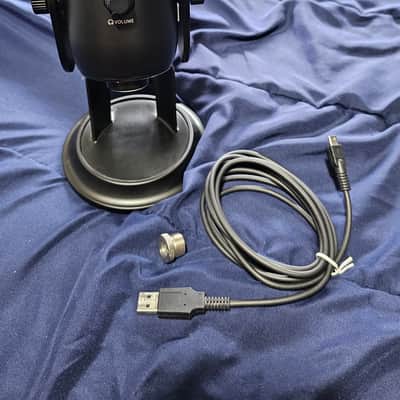 Microphone with free Sennheiser HD206 headphones +  InnoGear Mic stand image 5