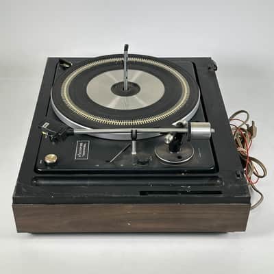 Elac Miracord 42 Vintage Turntable Realistic image 7