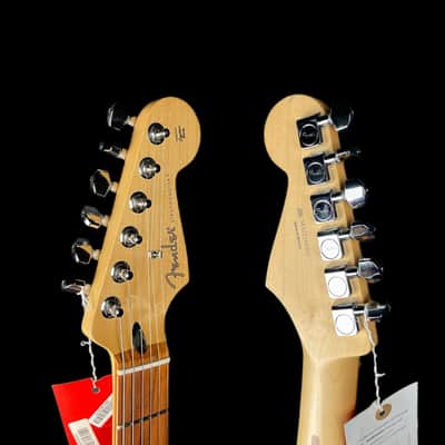 Fender Player Stratocaster SSS In Silver With Pau Ferro Fingerboard image 8