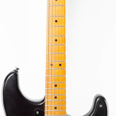 Squier 40th Anniversary Vintage Edition Stratocaster 2022 Satin Wide 2-Colour Sunburst image 7