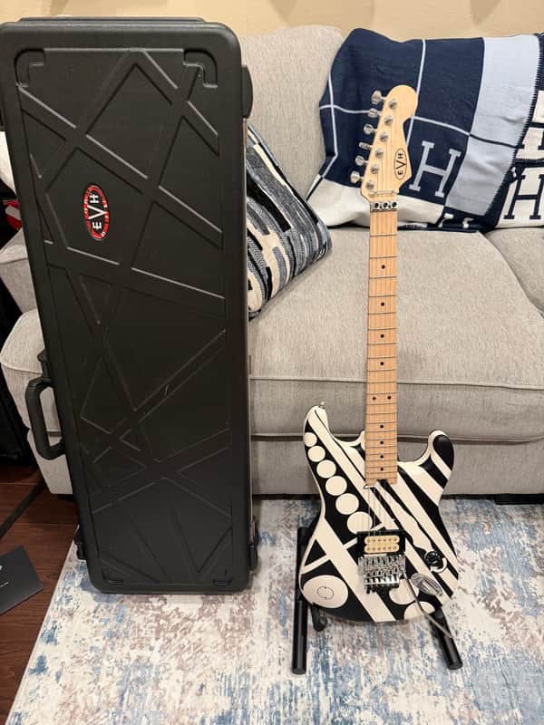 EVH Striped Series "Circles/See Ya" 2024 - Present - Satin Black/White image 1