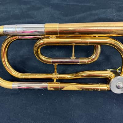 Used Yamaha YSL-448G Intermediate Bb/F Tenor Trombone with Original Case Mouthpiece Just Serviced image 16