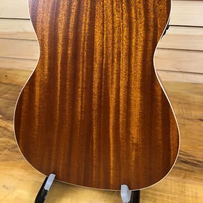 Kala KABE2006 Baritone Satin Mahogany Ukulele with EQ image 9
