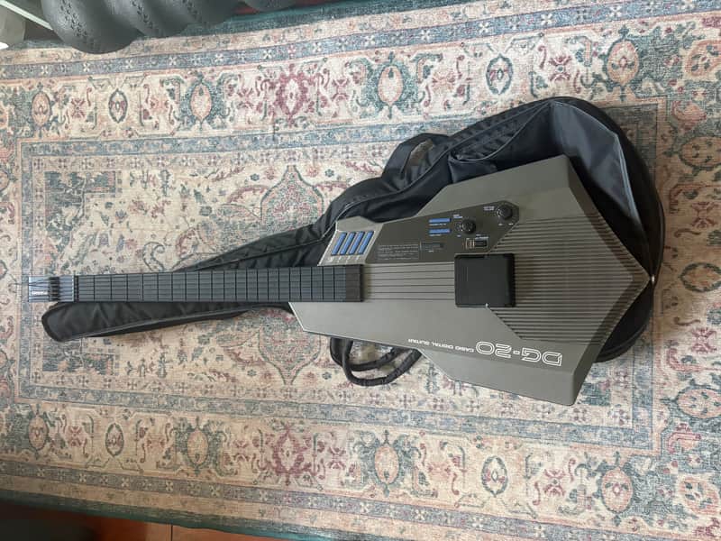 CASIO DG-20 MIDIギター シルバー　ジャンク Casio DG-20 Digital Guitar Synth Gray | Reverb