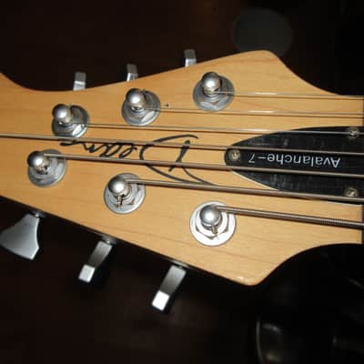 Dean Avalanche 7 • 7-String Electric Guitar image 6