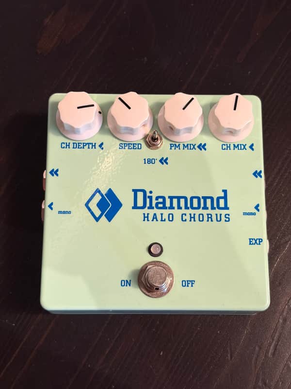 Diamond Halo Chorus 2000s - Seafoam Green image 1