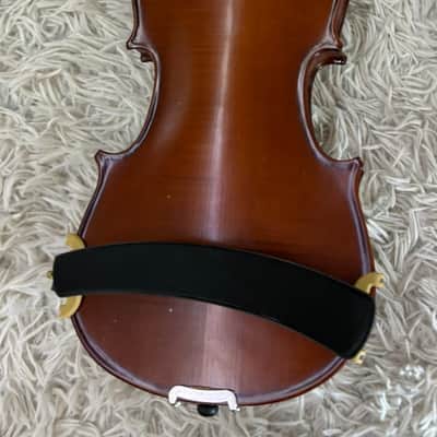 Stradella MV-1411 1/2-Size Violin Outfit –  Case, Bow & Shoulder Rest included image 7