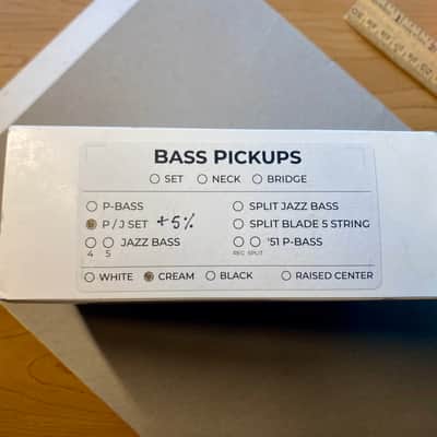 Lindy Fralin P-J Bass Pickups Set 5% Overwound Cream image 3