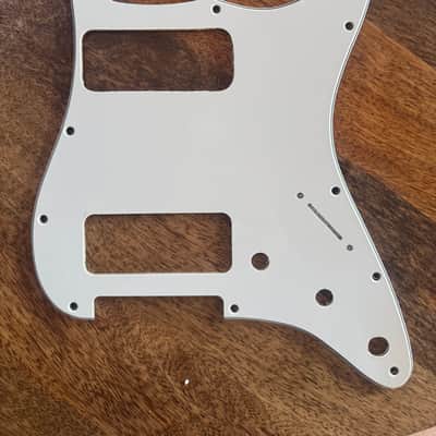 Strat Pickguard 11 hole white P 90s image 1