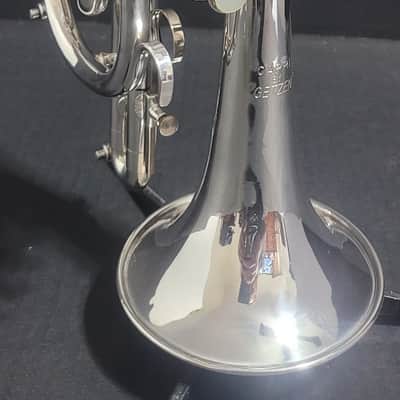 Getzen Capri 580S Cornet  ,2 Mouthpieces & soft case  .1980-1985 - Silver plated image 8