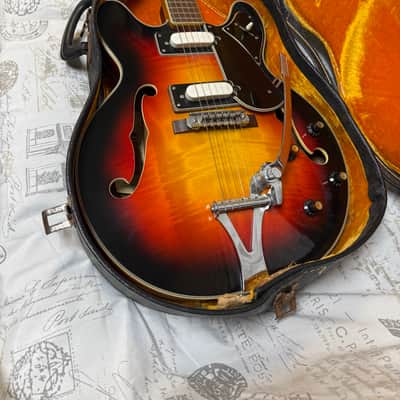 Late ‘60s Univox Hollowbody ES-335 330 Sunburst Finish Original Case NICE! image 17