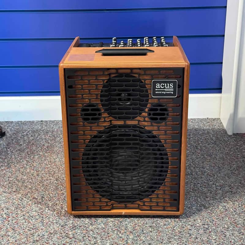 Acus One for Strings 8 Acoustic Guitar Amplifier w/ Gig Bag image 1