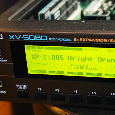 Roland XV-5080 w/2 Expansion Boards 128 Voice Synth Module w/RAM image 3