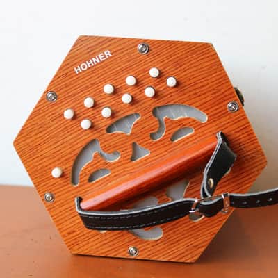 Hohner D40 Concertina Accordion G/C Keys image 6