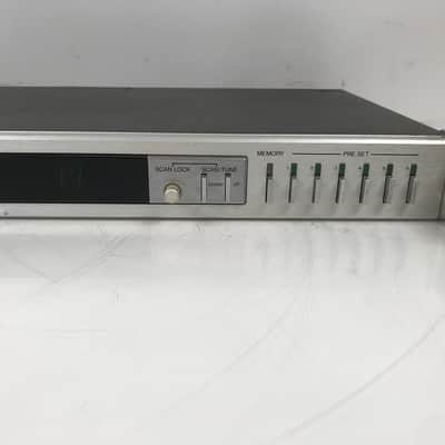 Crown FM-2 FM Two Stereo Radio Tuner image 3