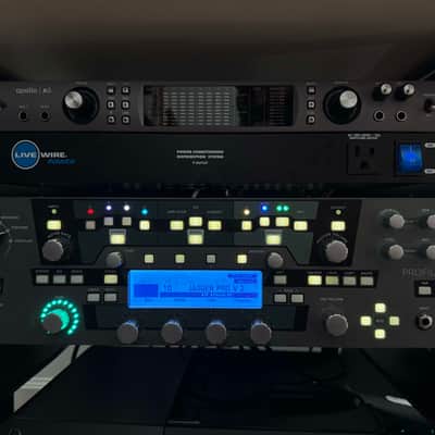 Kemper Profiler PowerHead w. Kemper footswitch, Kemper Kabinet and