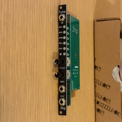 2hp Tune 2010s - Black image 2