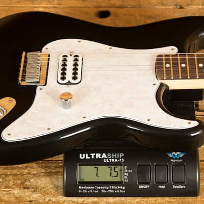 Fender Tom DeLonge Stratocaster - Rosewood - Black image 8
