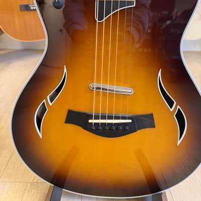 Taylor T5z Standard with Sitka Spruce Top 2014 - Present - Tobacco Sunburst image 2