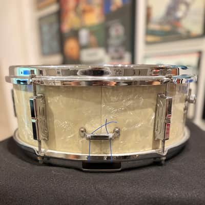 Leedy 5X14 6 Lug Snare Drum - 1965 - White Marine Pearl image 3