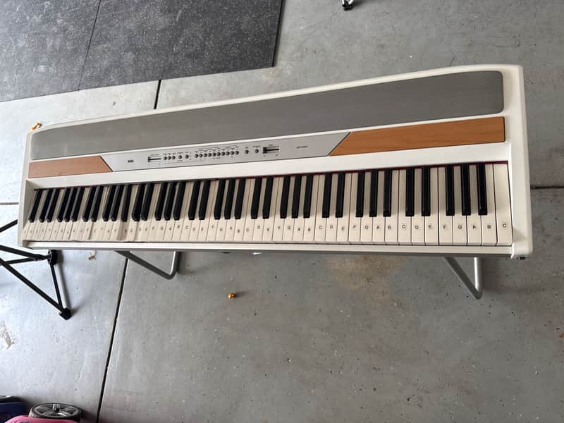 Korg electric keyboard Sp- 250 image 1