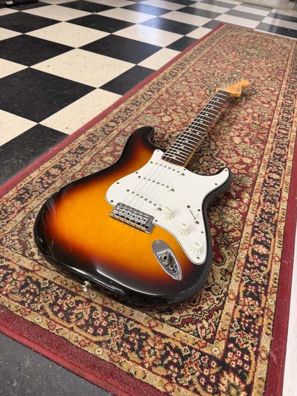 Fender MIM Standard Stratocaster with Rosewood Fretboard 2007 Brown Sunburst image 1