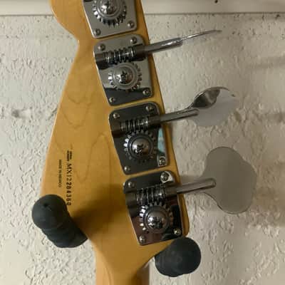 Fender Pawn Shop Mustang Bass 2013 - 2014 - 3-Color Sunburst image 6