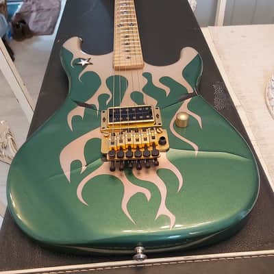 Bon Jovi - Richie Sambora owned 1987 Custom Kramer Custom Pacer 1987 Champagne Flip / Flop Flamed image 2