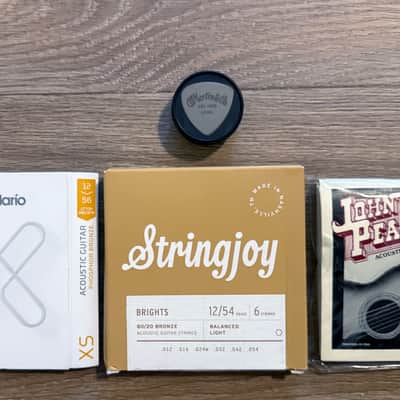 Martin LUXE Contour Pick & Acoustic Strings Bundle – D’Addario, Stringjoy & John Pearse image 3
