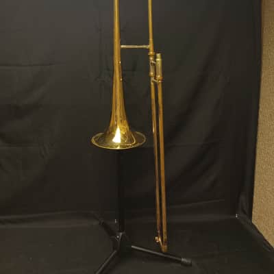 Reynolds Medalist Slide Trombone serial 1275154 - Lacquer image 4