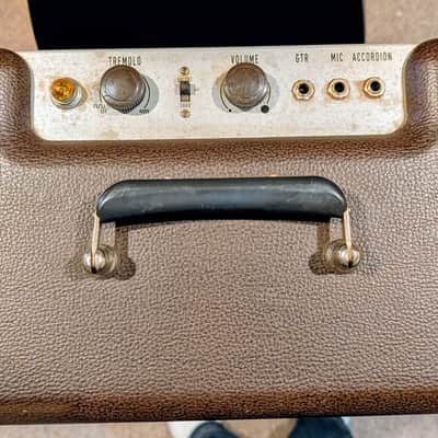 Fender Excelsior Pawn Shop Series 13-Watt 1x15" Guitar Combo 2012 - 2013 - Brown image 3
