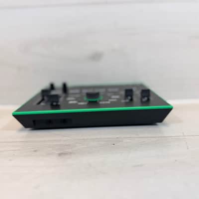 Roland AIRA VT-3 Voice Transformer Vocal Effects Processor w/ Box & Power Supply 2014–2018 image 3
