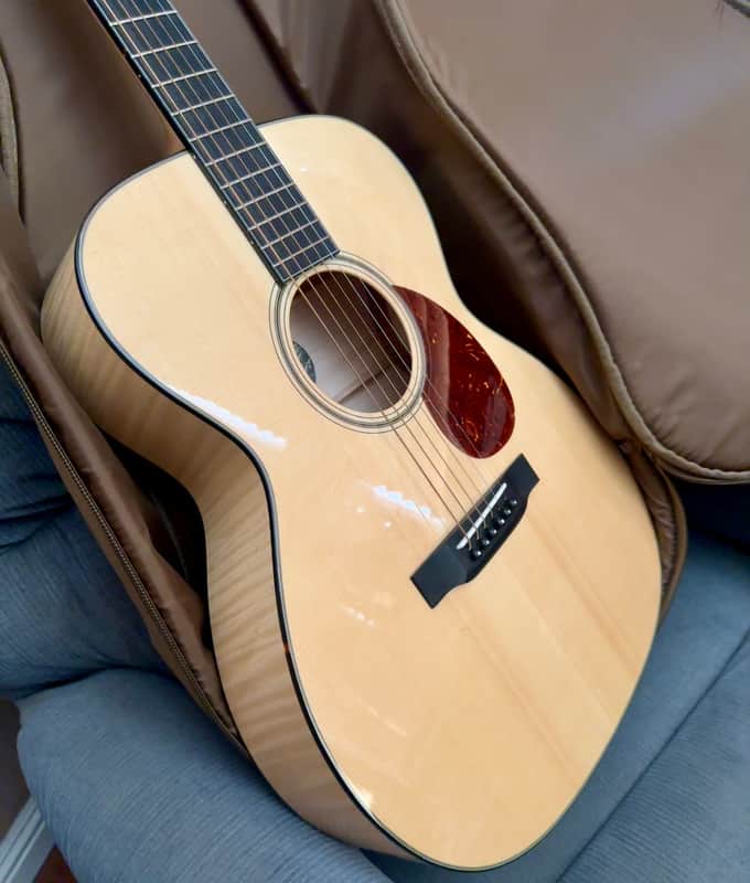 Collings OM1