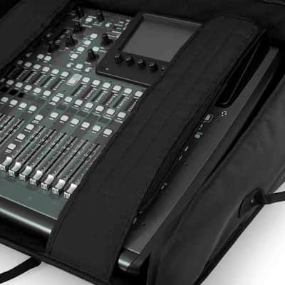 Gator Cases G-MIXERBAG-2621 Nylon Carry DJ Bag for Large Format DJ Mixers - 26″ X 21″ X 8.5″ image 11