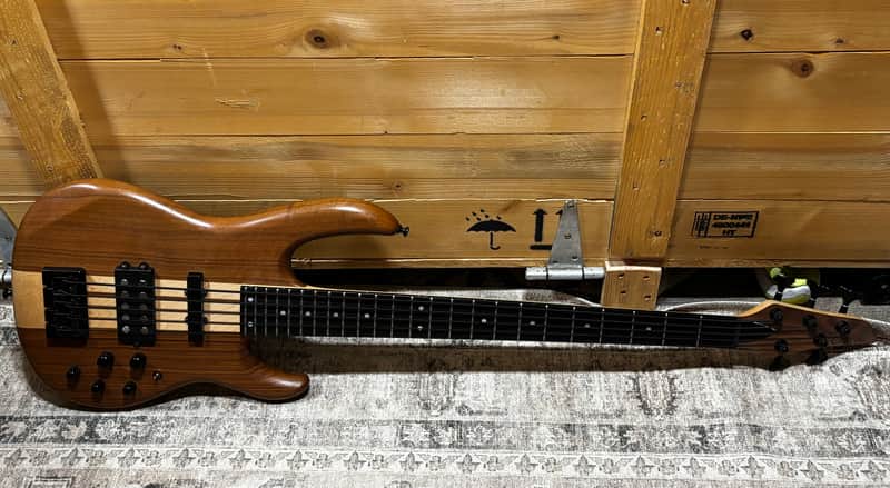 Carvin LB-75 Electric Bass Guitar image 1