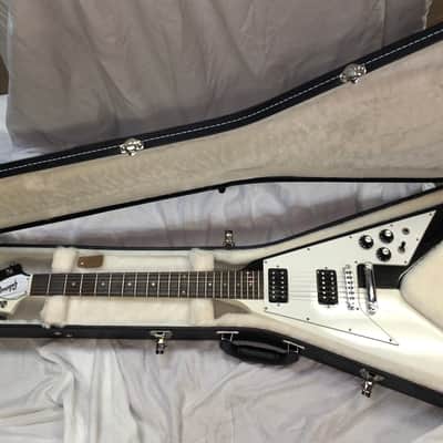1991 Gibson Flying V Black & white image 8