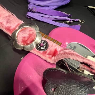 Daisy Rock Heartbreaker Short Scale 2000 - 2007 - Pink Heart image 6