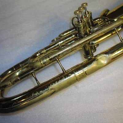 Conn 15I 3-Valve Baritone/Euphonium Brass with case, Good condition image 7