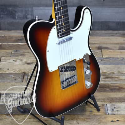 Pre-Owned Fender American Ultra Luxe Vintage '60s Custom Telecaster - 3-Color Sunburst with Hardshell Case image 9
