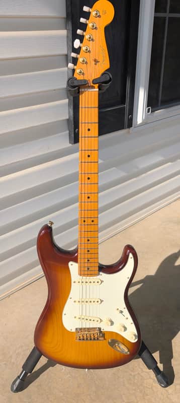 Fender 75th Anniversary Commemorative Stratocaster 2021 - 2-Color Bourbon Burst image 1