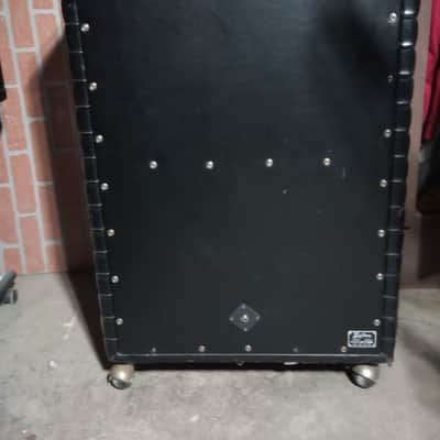 Kustom 2 x 15 Cabinet- Black Tuck n Roll image 4