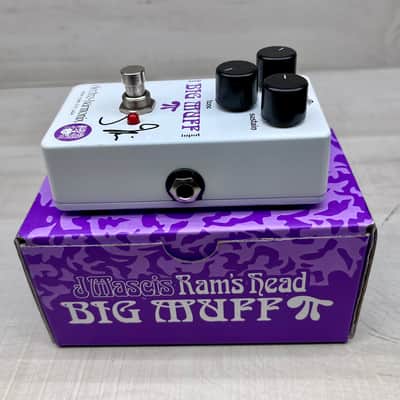 Electro-Harmonix J Mascis Signature Ram’s Head Big Muff Pi 2022 - White / Violet image 5