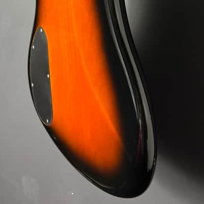 Warwick RockBass Corvette Classic 5 String Electric Bass - 2 Tone Sunburst image 5