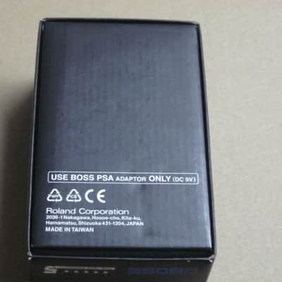 less than light average wear Boss EMPTY BOX for GE-7 Equalizer (NO pedal / NO paperwork) specifically from 2017 -  but can be a home for other year GE7 pedal) outside of box is black with blue, light green, & white graphic image 8