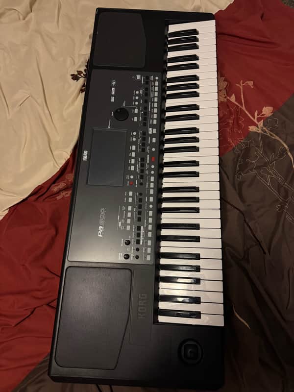Korg Pa600 61-Key Arranger Workstation 2010s - Black image 1