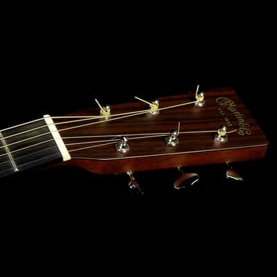 Used Martin 000-18 Acoustic Guitar Natural image 4